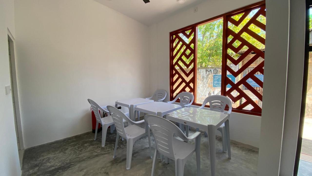 Bed and Breakfast Raalhu Dhangethi Екстер'єр фото