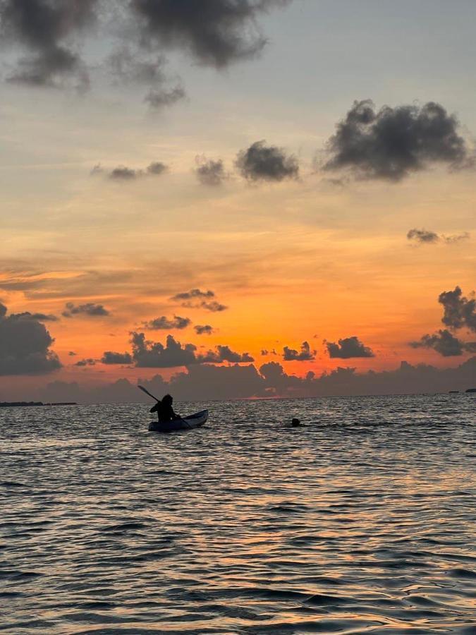 Bed and Breakfast Raalhu Dhangethi Екстер'єр фото